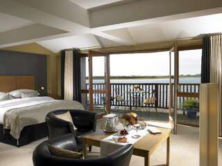 Отель Wineport Lodge Глассан Люкс с балконом-1